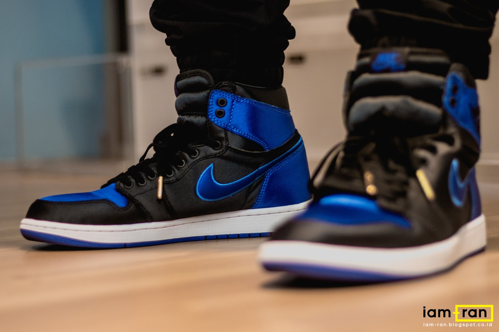 air jordan 1 royal satin