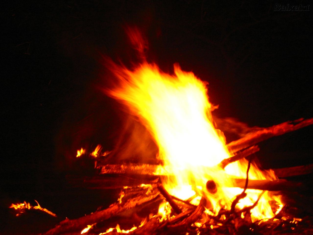 ESPECIAL Fogueiras de São João. A história de uma tradição. Blog Coisa Nossa