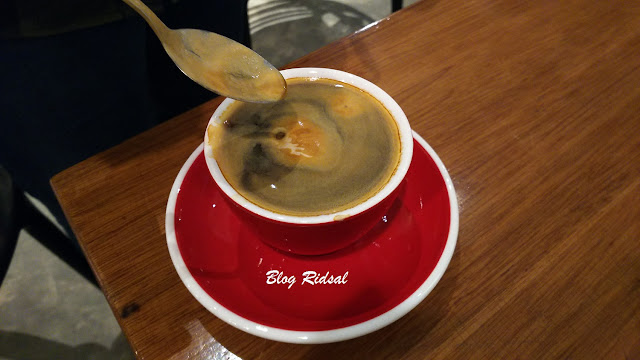 D'Raja Coffee Gatot Subroto kota Medan: Cabang Baru dengan Suasana Keluarga - Kopi Susu