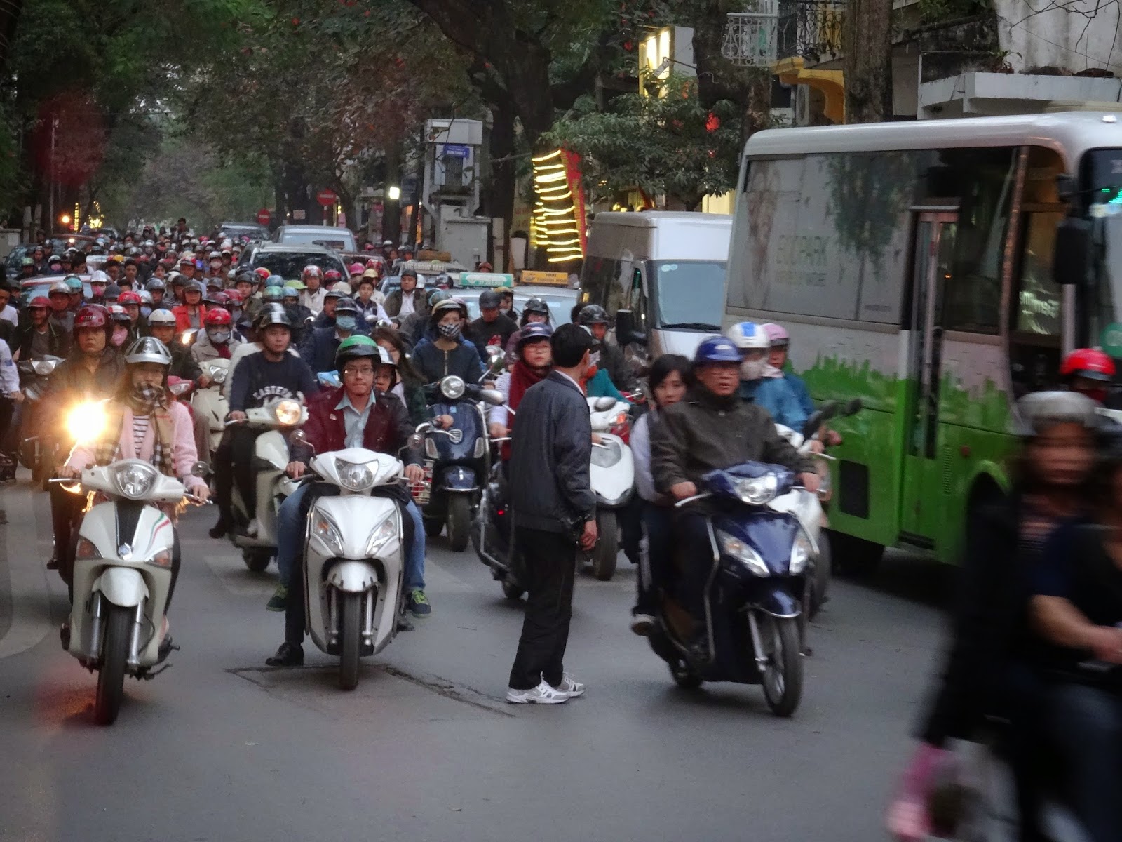 Flopke Hoeveel mensen passen op één scooter?