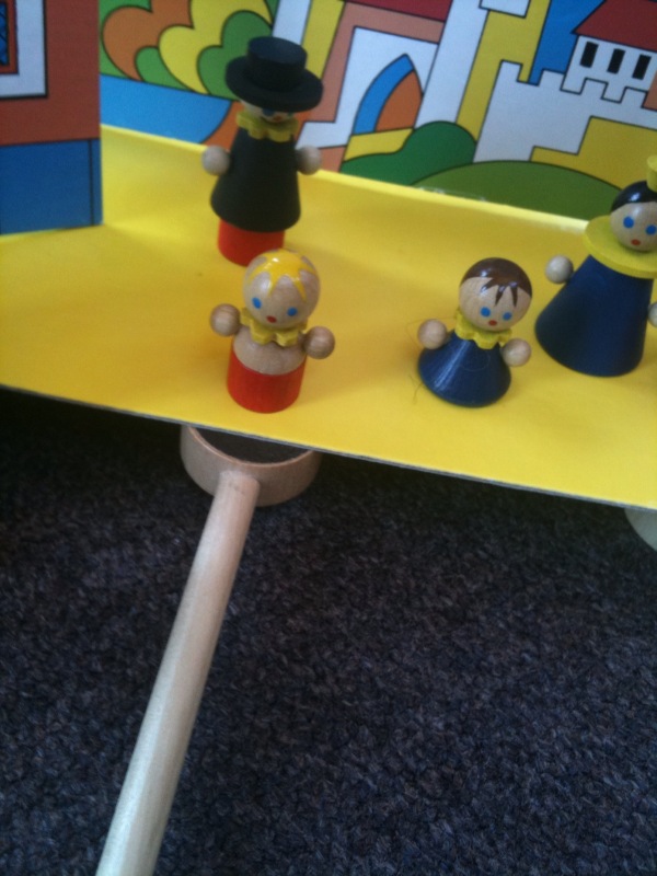 CREATIVE WORLD A theatre play find in mint condition...........