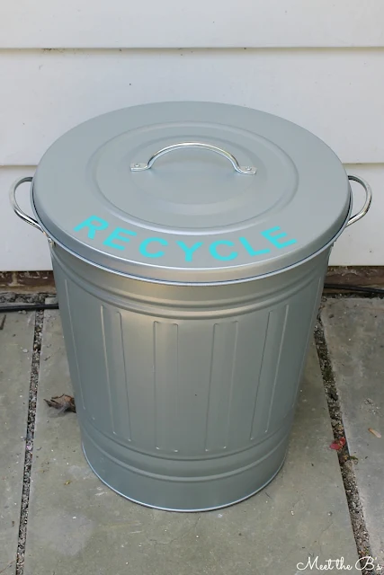 DIY Patio Recycling Bin using an Ikea trash can and vinyl lettering
