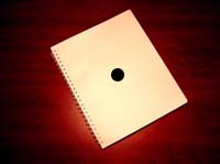 Denis Guzmán: El punto negro en la hoja en blanco...