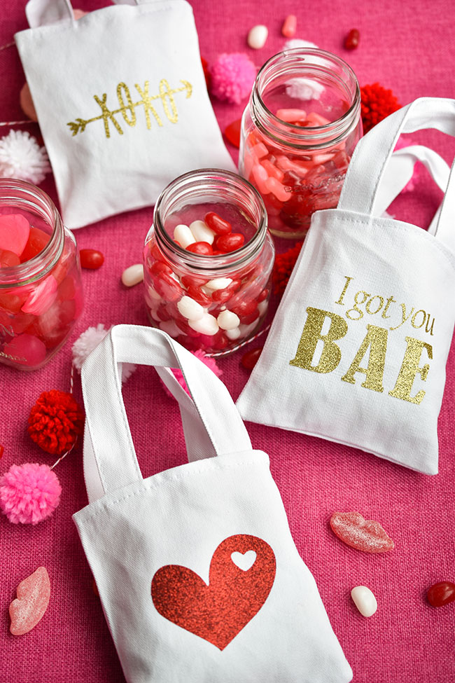 Woman in Real Life DIY IronOn Mini Tote Bags for Galentine's Day