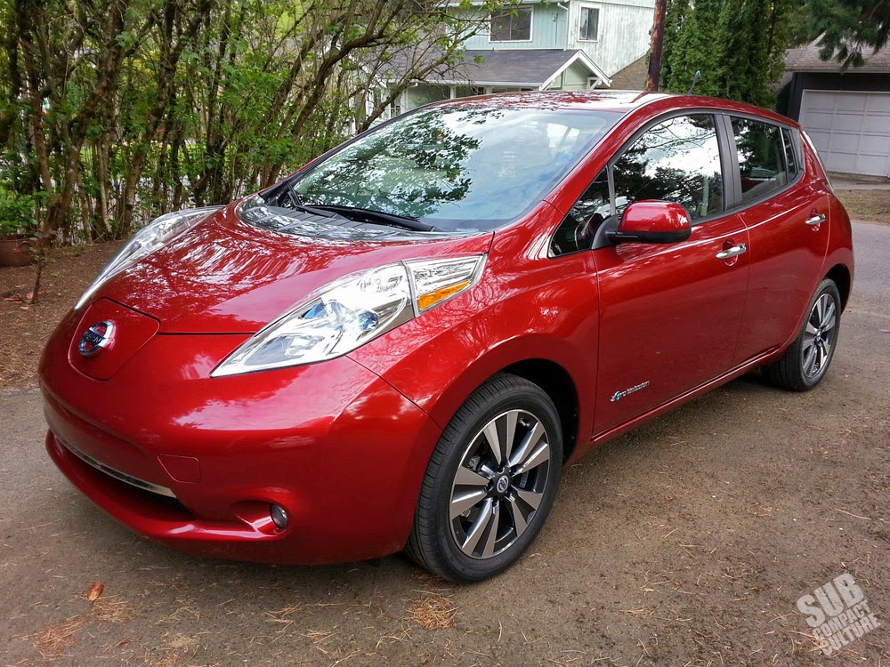 2014 Nissan Leaf SL in the driveway