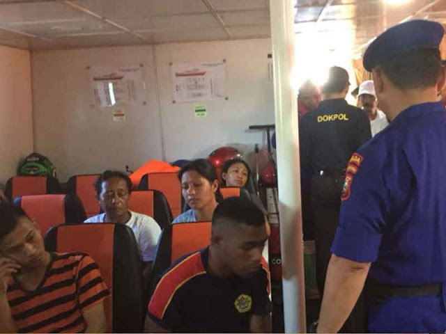 45 Passengers of Sank-Off Boad is Save by Search and Rescue Team 45 Passengers of Sank-Off Boad is Save by Search and Rescue Team