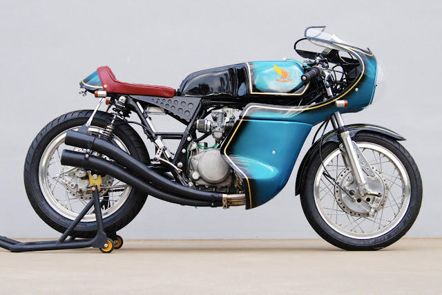 The Curva - Honda CB550 K2