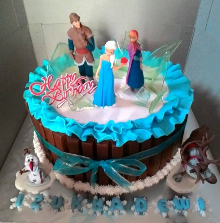 Jual Kue Ulang Tahun tema Frozen di Padang