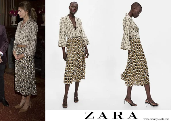 Juliana Awada is wearing Zara skirt and blouse