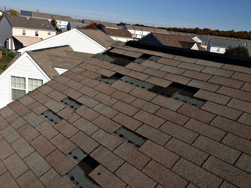 How to Replace a Damaged Shingle