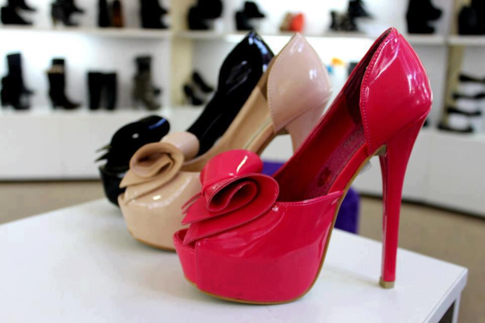Women high heels image | Women Fashion pics