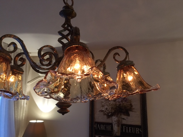 お納め日記 福岡店 お納め日記 福岡市 Y様 イギリスアンティーク家具で子供部屋 ペルシャ絨毯