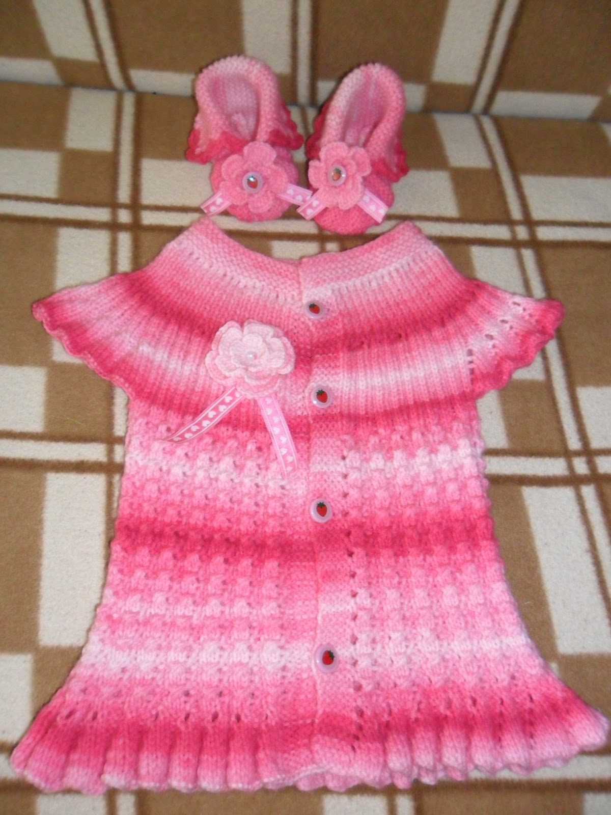 Bir Dalda İki Baykuş Fırfırlı Bebek yeleği ve patikleri