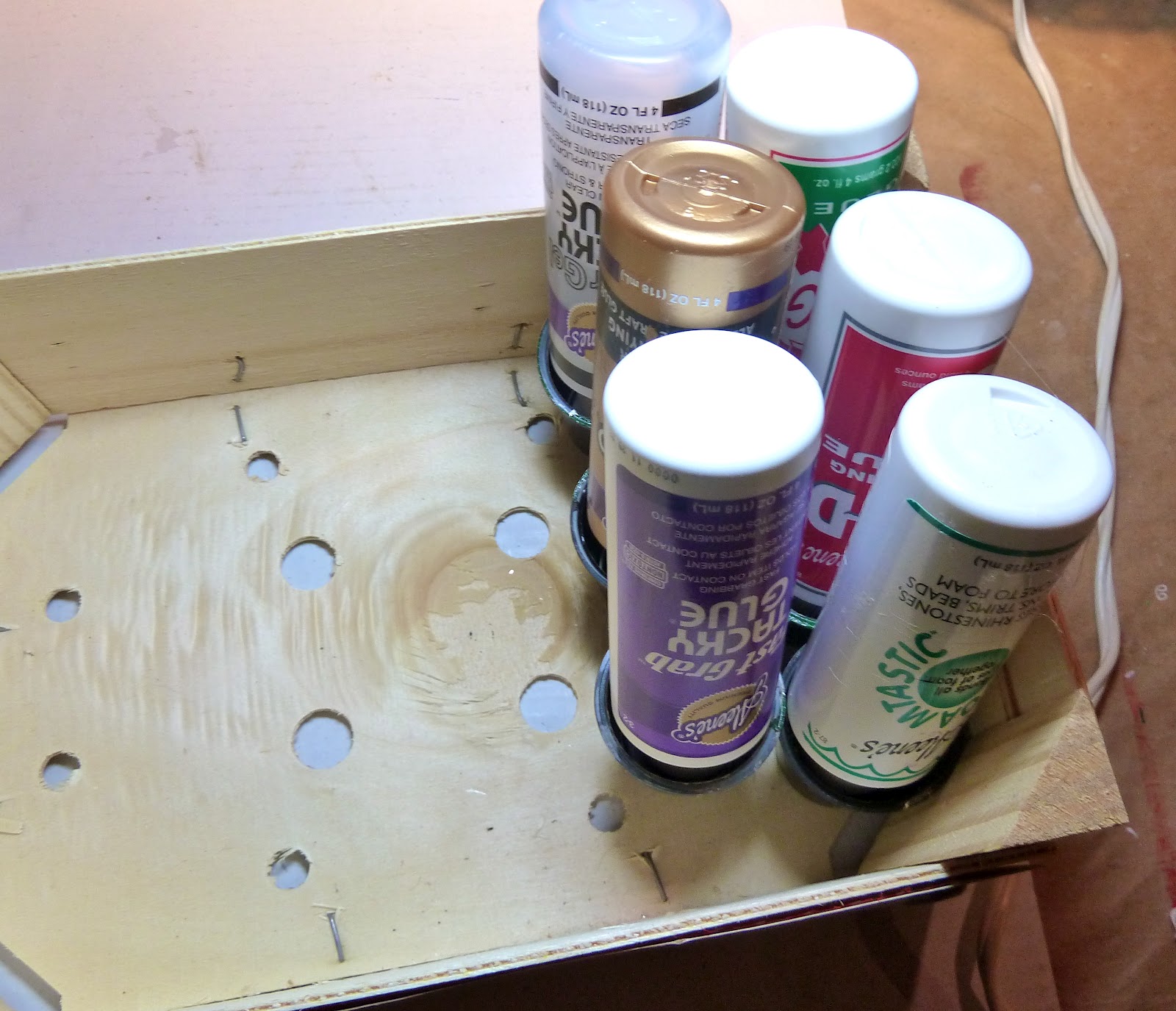 Make it easy crafts Recycled Glue Caddy