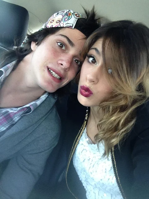 tini stoessel y su hermano francisco
