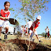 Sesenta párvulos adoptan un árbol en Temozón Norte
