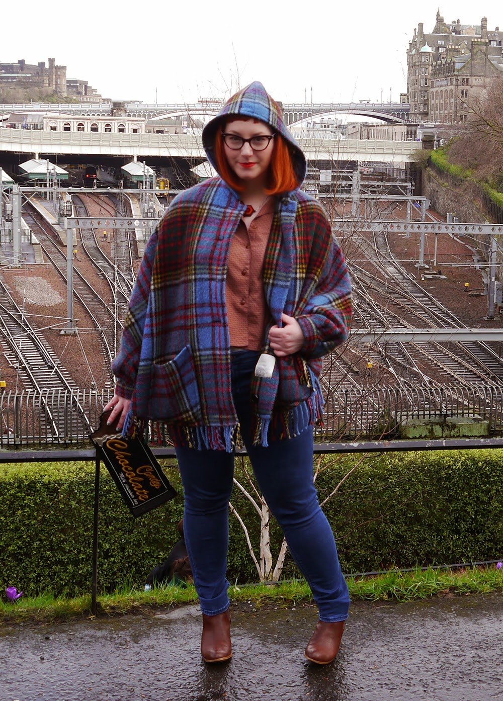 What Helen Wore to Edinburgh Fashion Week Scottish Blogger, What Helen Wore, Edinburgh Fashion Week, Street Style, #EdFashionWeek, scottish style, This Charming Vintage, Tartan cape, tartan poncho, vintage pyjama top, New Look chocolate bar clutch, Sugar and Vice Overlook necklace