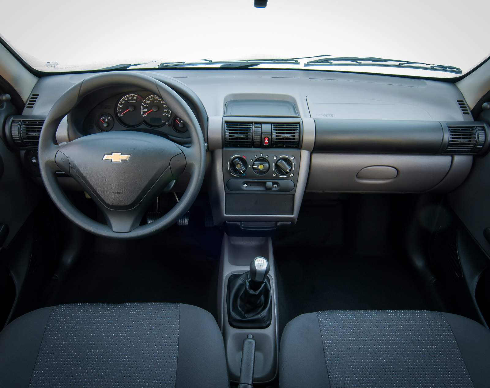 Novo Chevrolet Classic 2015 - interior