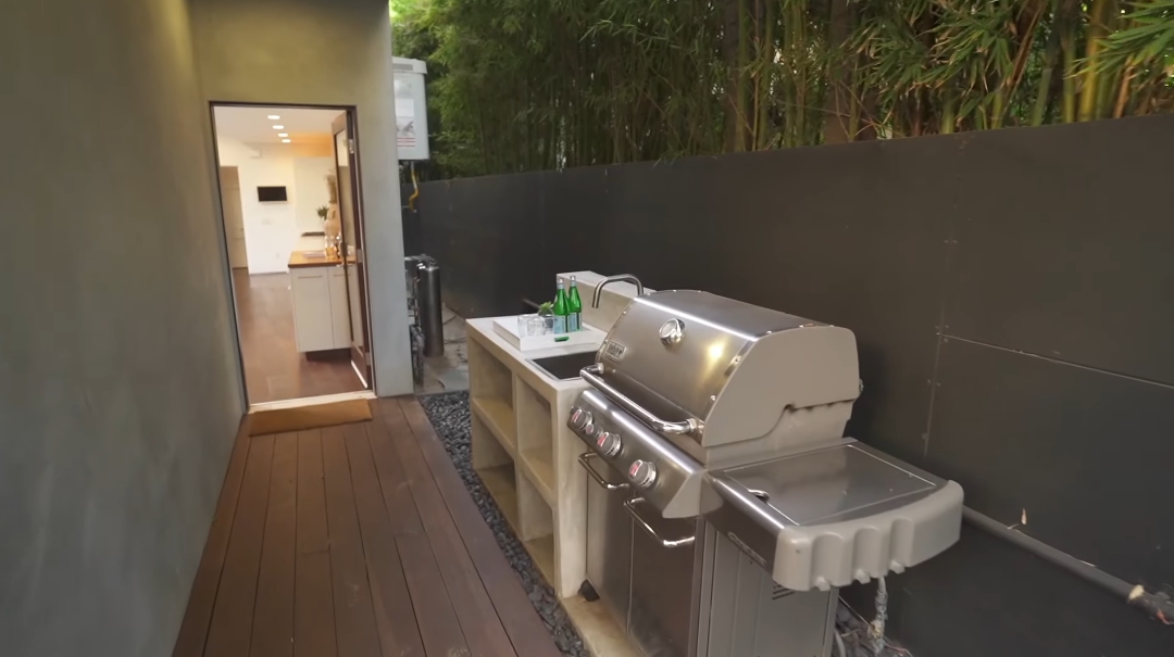 41 Interior Design Photos vs. 720 Indiana Ave, Venice, CA Luxury Home Tour