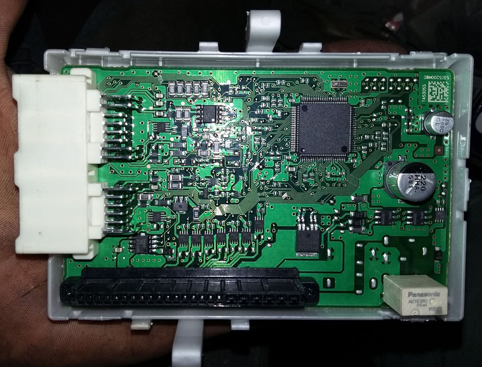 TOYOTA HILUX REVO WIRING - ENGINE: TOYOTA COMPUTER BODY ECU toyota hilux fuse box 
