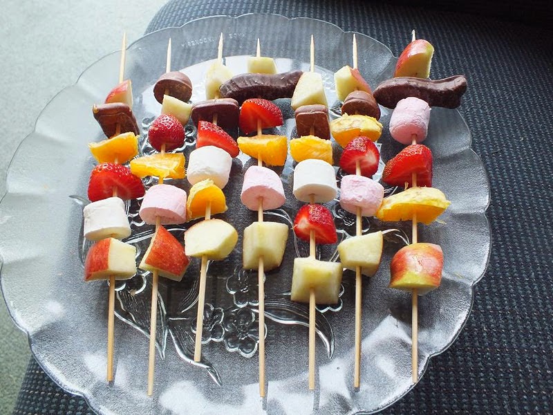 Haus of Sarah Rachel Marshmallow, fruit & mini Chocolate Fish Kebabs
