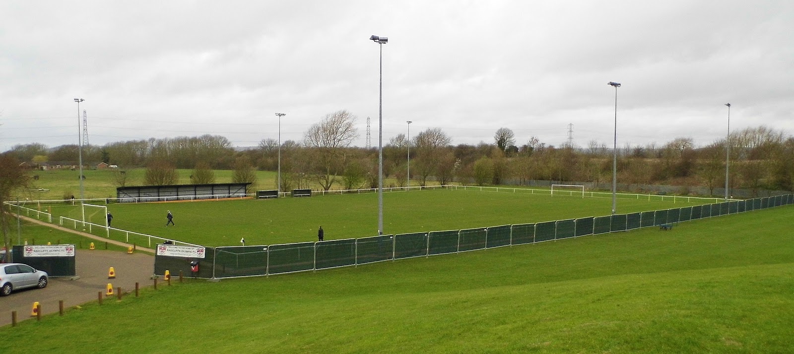 We all stand together RADCLIFFE AND HOLWELL SERVE UP STALMATE