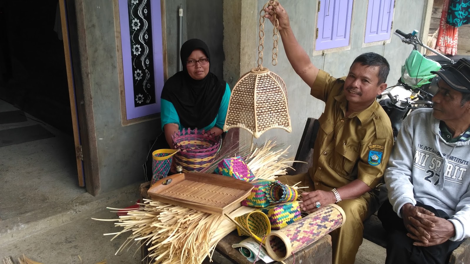 Desa Kreatif: Promosi Seni dan Kerajinan Melalui Website Desa