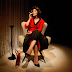 Beth Goulart vive Clarice Lispector no palco do Teatro D. Pedro em duas apresentações