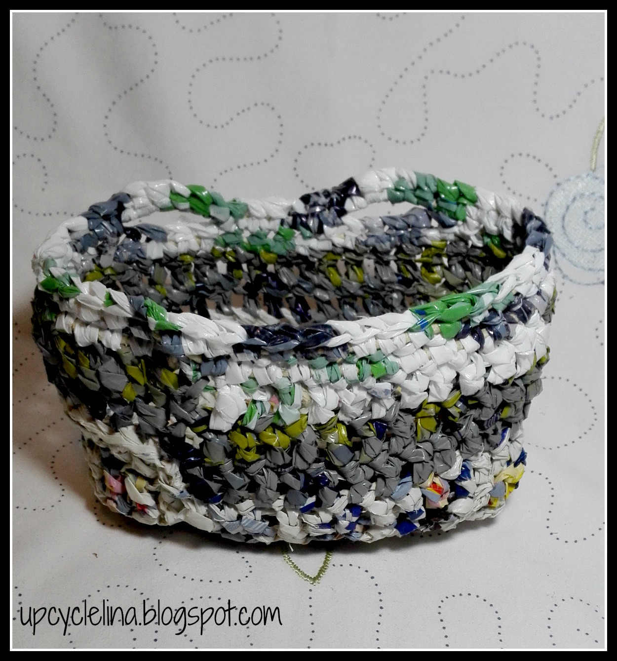 Upcyclelina Reusable kitchen wipes and plarn basket