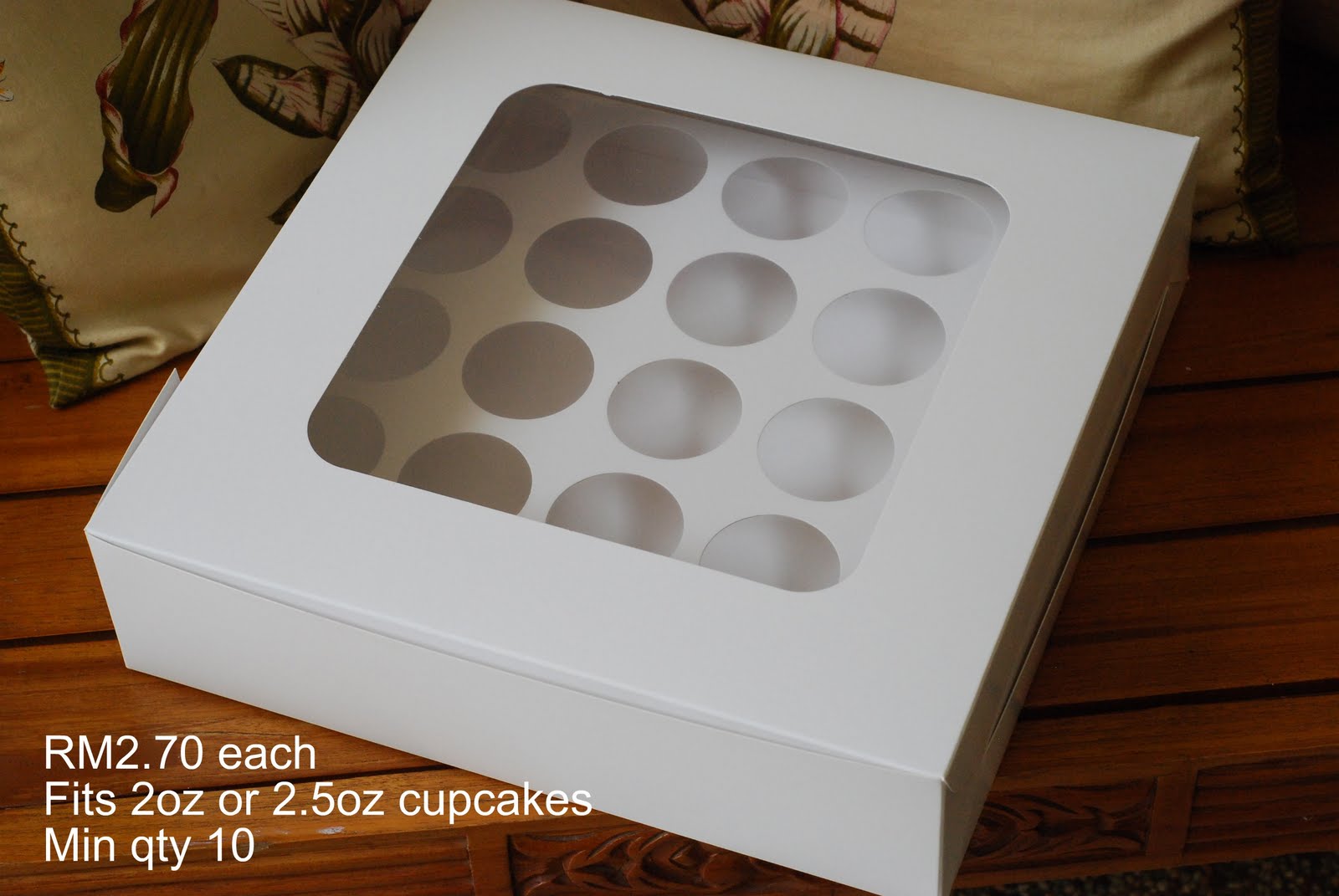 Boxes273 KOTAK CUPCAKES 25CC