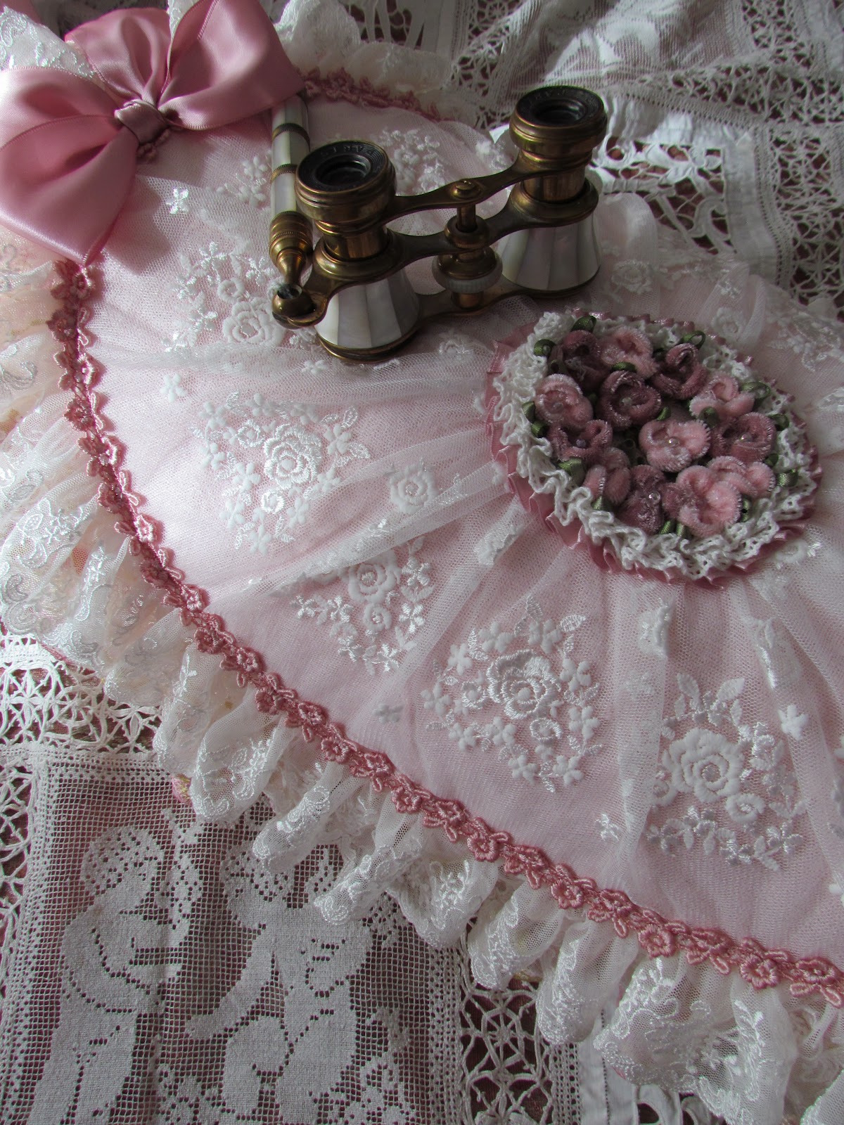 Angela Lace Bolster Tutorial