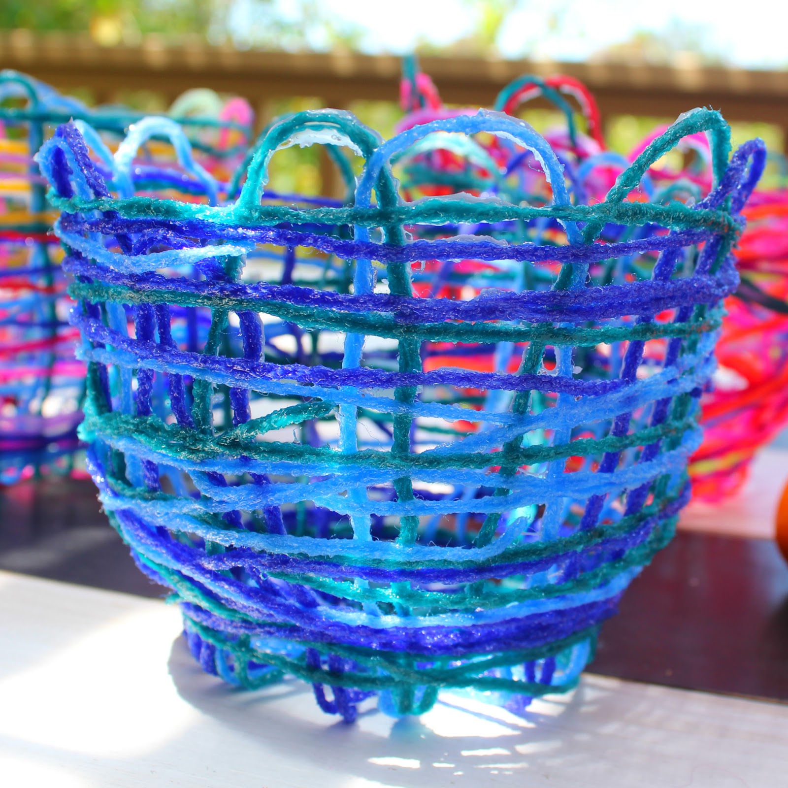 Mark Montano Resin and Yarn Bowls DIY