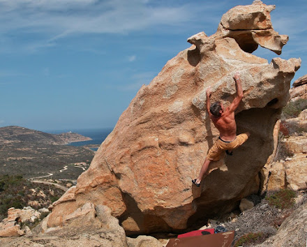 NOTRE DAME DE LA SERRA - CALVI (Corsica)