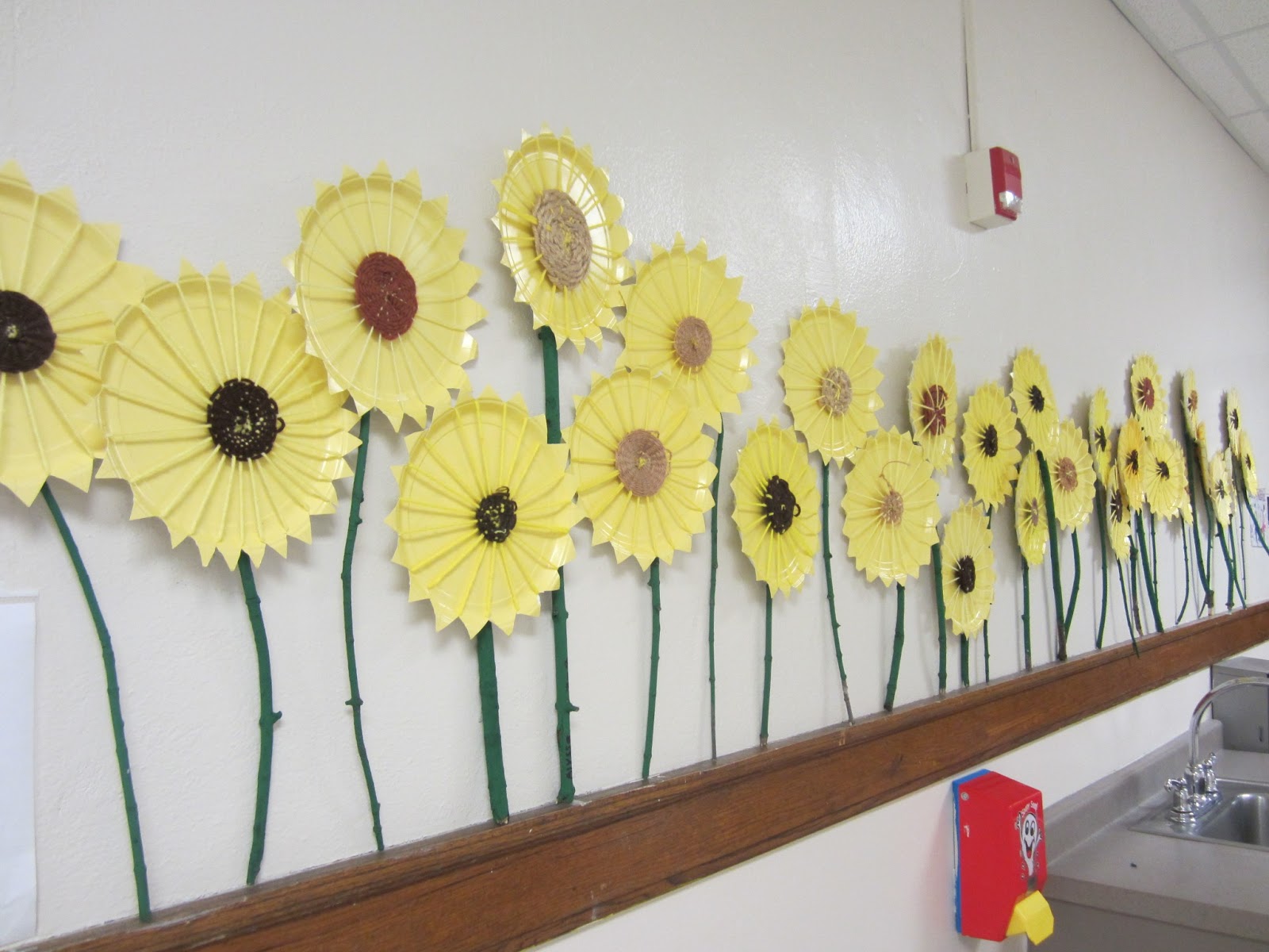 One Crayola Short: Vincent van Gogh's woven Sunflowers