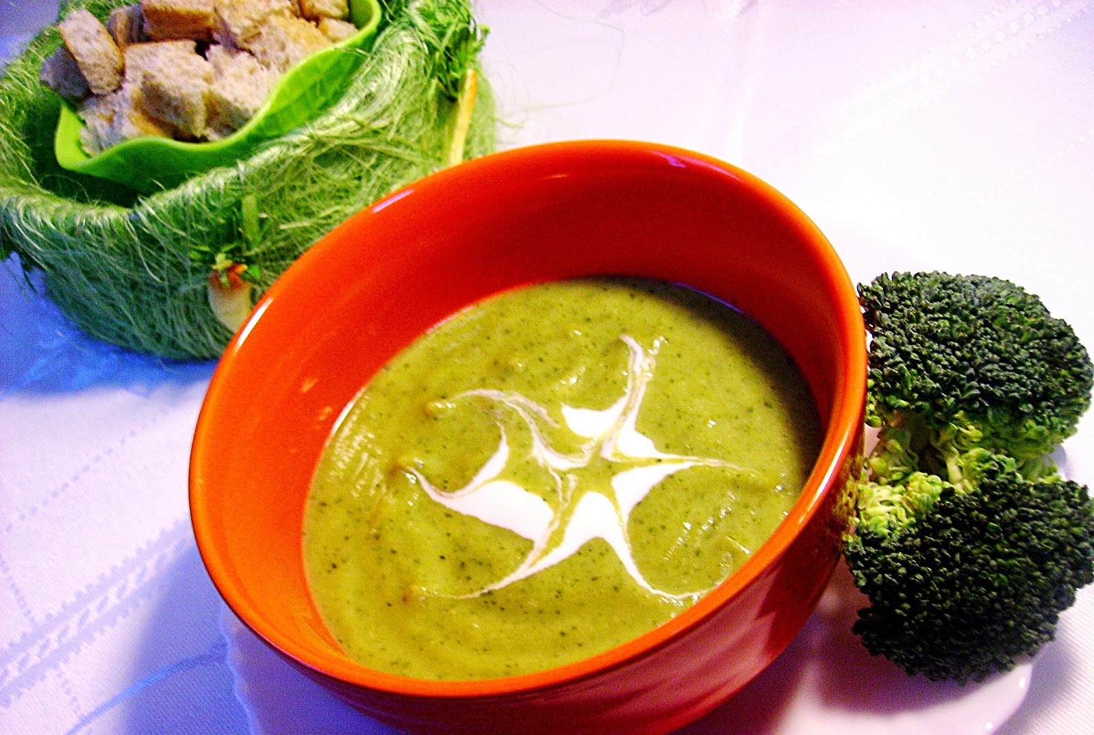 Supă cremă de broccoli