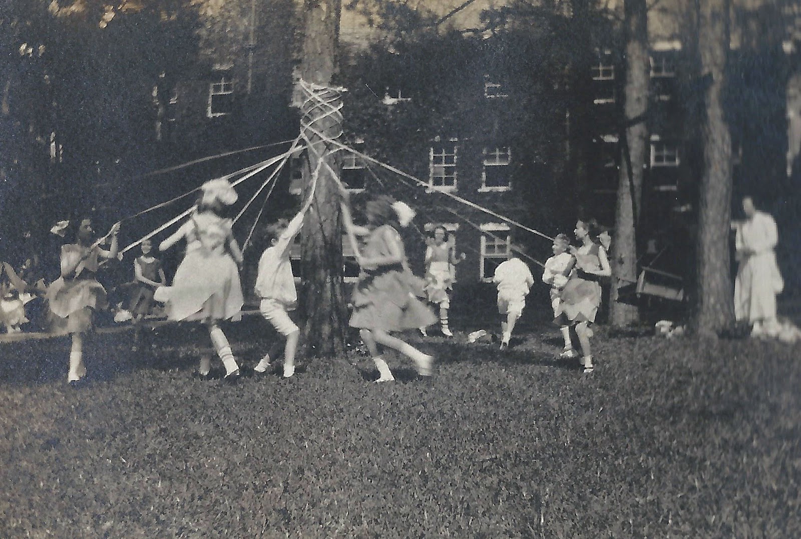 Celebrating Family Stories: Wordless Wednesday : Life With Louise