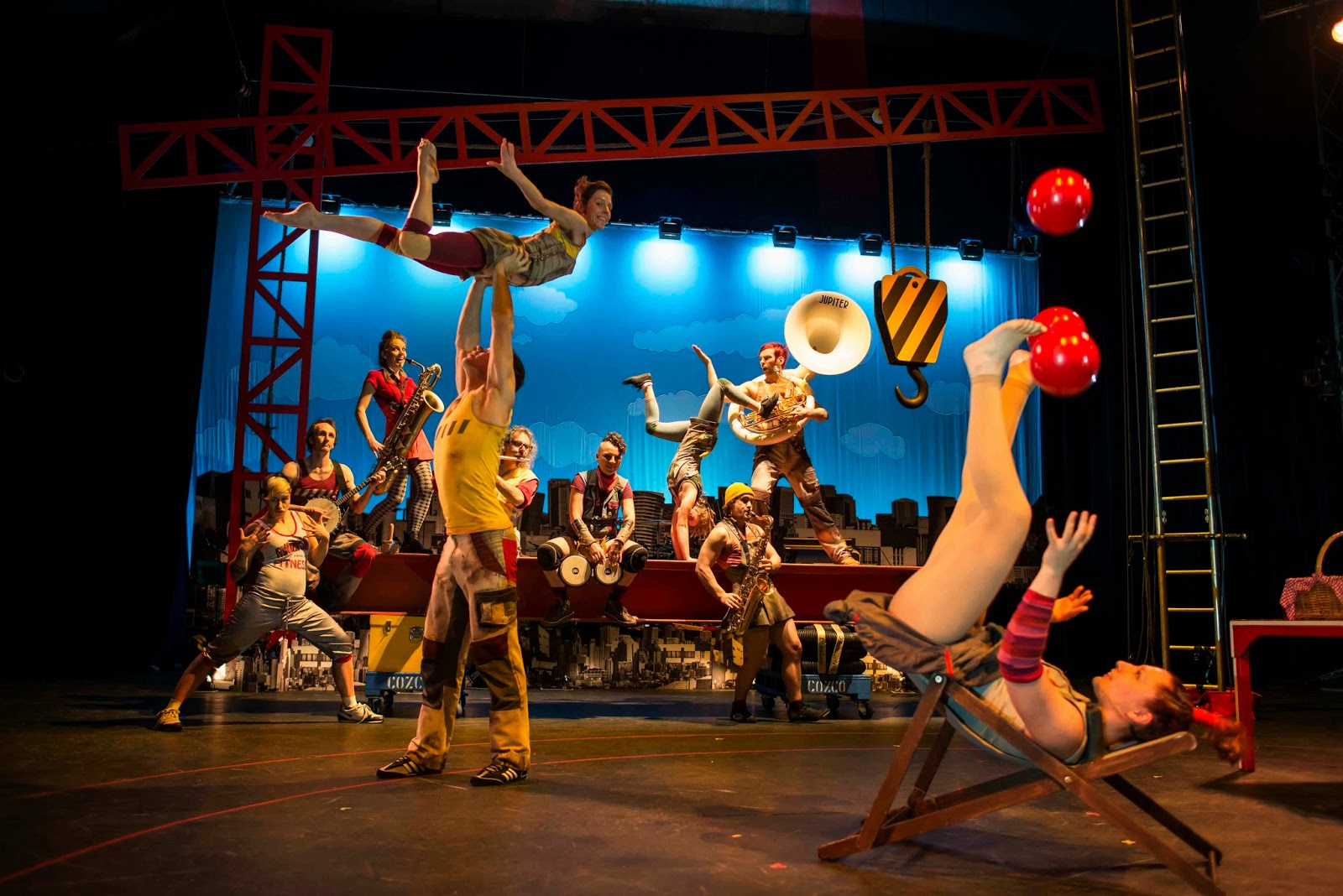 цирковое шоу cirque du soleil. цирк в австралии. цирк перфоманс. цирк для детей. Cirque du soleil цирк.