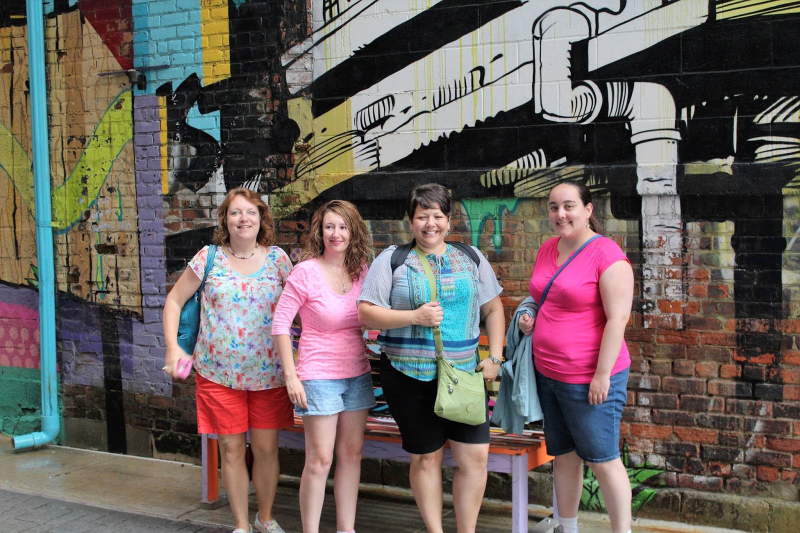 Review HandleBar Detroit, Detroit's 16person bar on wheels