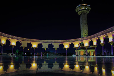 masjid agung jawa tengah malam hari