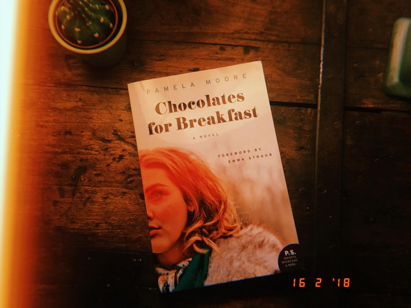 Chocolates for Breakfast de Pamela Moore, le Bonjour Tristesse