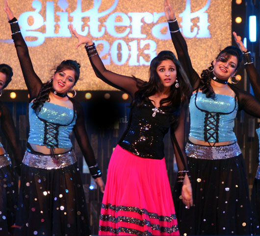 Parineeti Chopra 2013 Performance