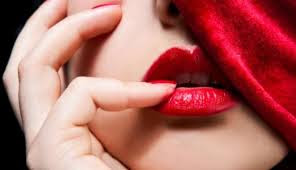 Tips Rahasia Bibir Tetap Lembab Meskipun Sedang Berpuasa