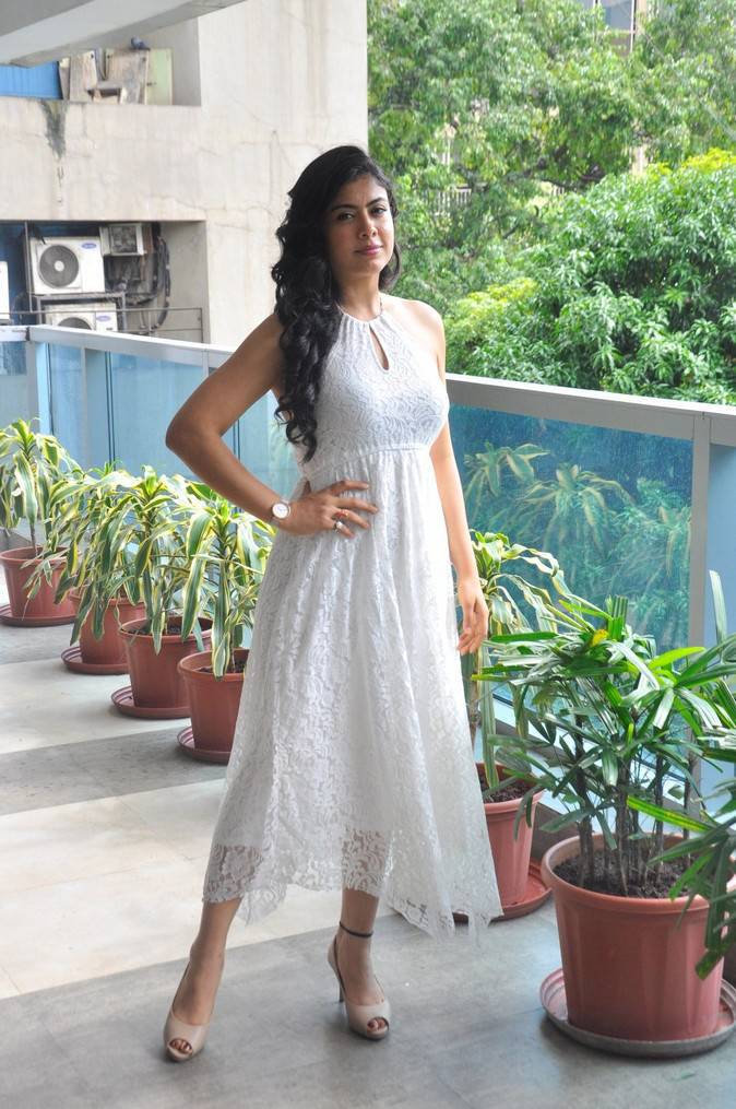 Glamours Delhi Girl Anurita Jha Photo shoot In White Dress