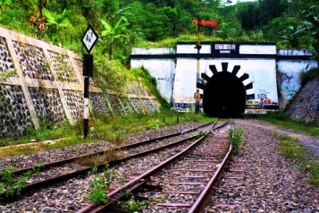 Terowongan KA Lampegan Terowongan KA Lampegan