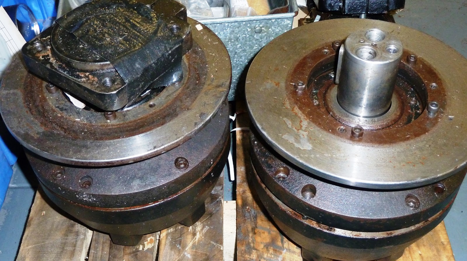 P & R Hydraulics Ltd Repairs Ransomes wheel motor service exchange