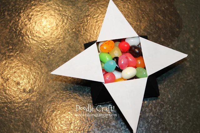 Make an origami star garland (video) - The Crafty Gentleman