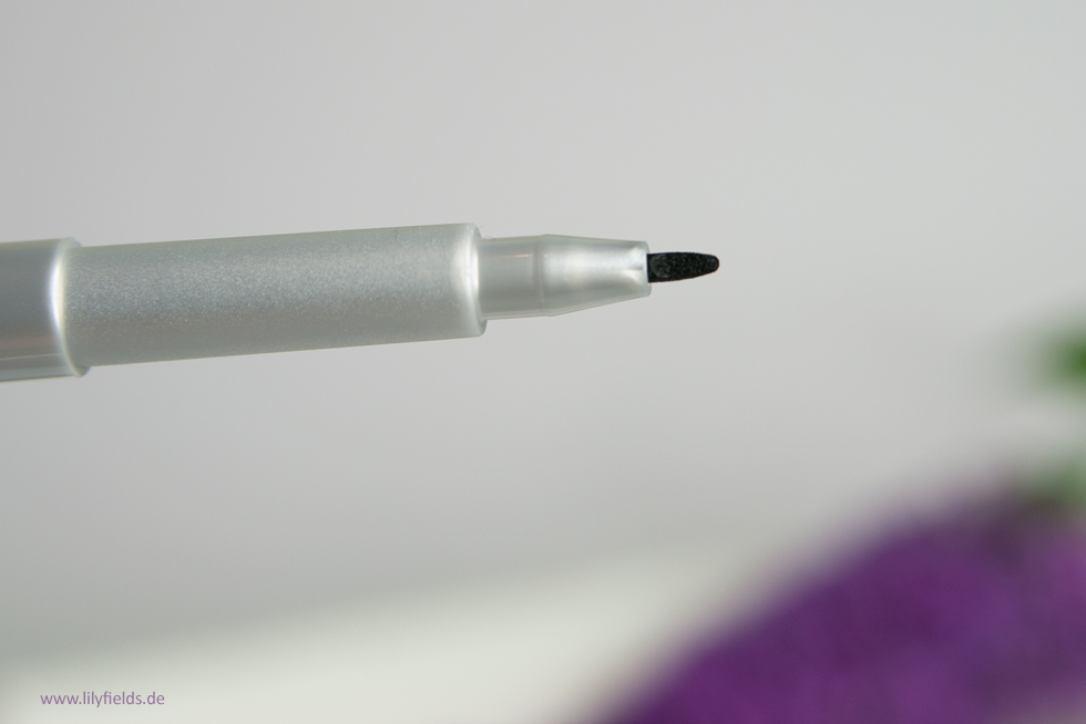 p2 12h long-wear graphic liner