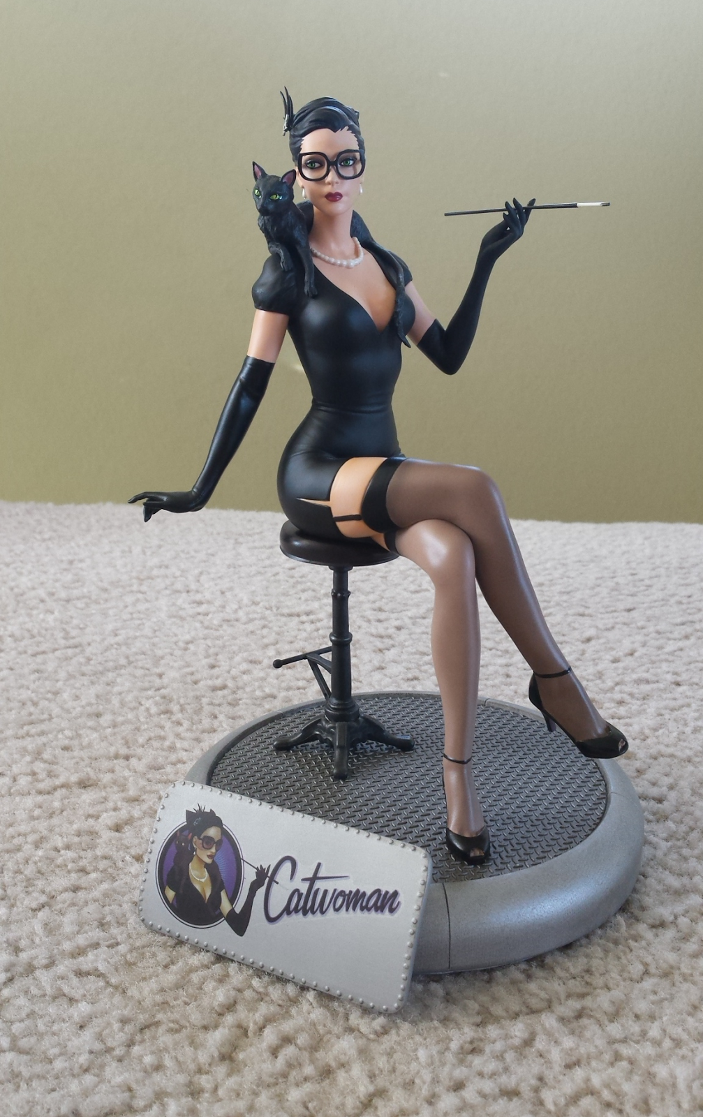catwoman bombshell statue
