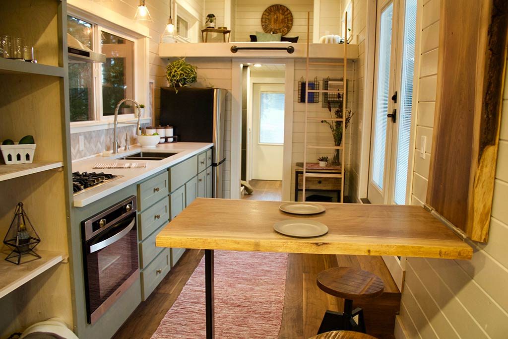 Big Outdoors Tiny Home - TINY HOUSE TOWN