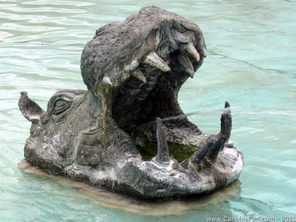 Amusement Park... Stuff Lemurs, Gators, & Bears...Oh, Audubon Zoo!